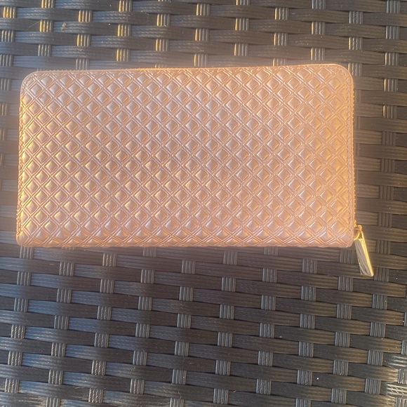 NWOT Tory Burch wallet - Picture 17 of 17